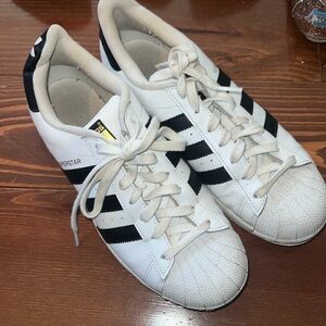 Adidas Superstar Sneakers